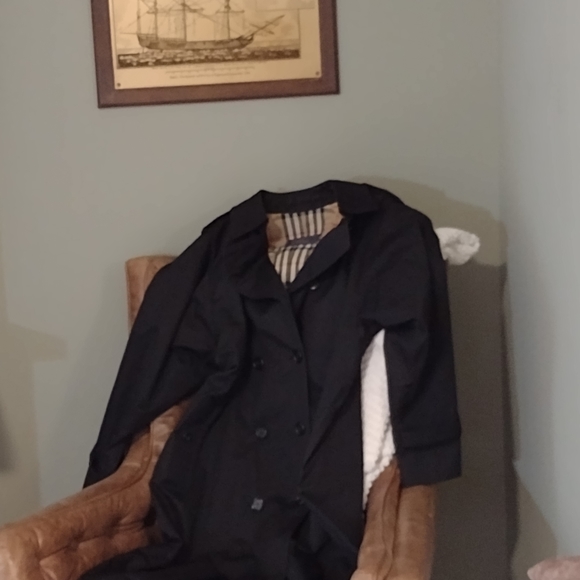 London's Burberry Double-breasted Black Women's Trench Coat, NEW - Picture 11 of 16